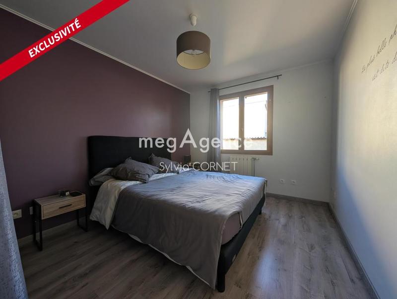 Maison traditionnelle - 190 m² - 4 pièces