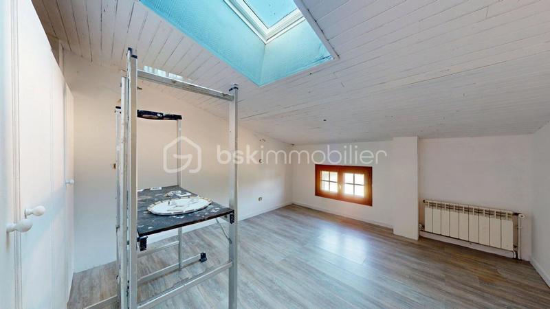 Maison - 142 m² - 7 pièces