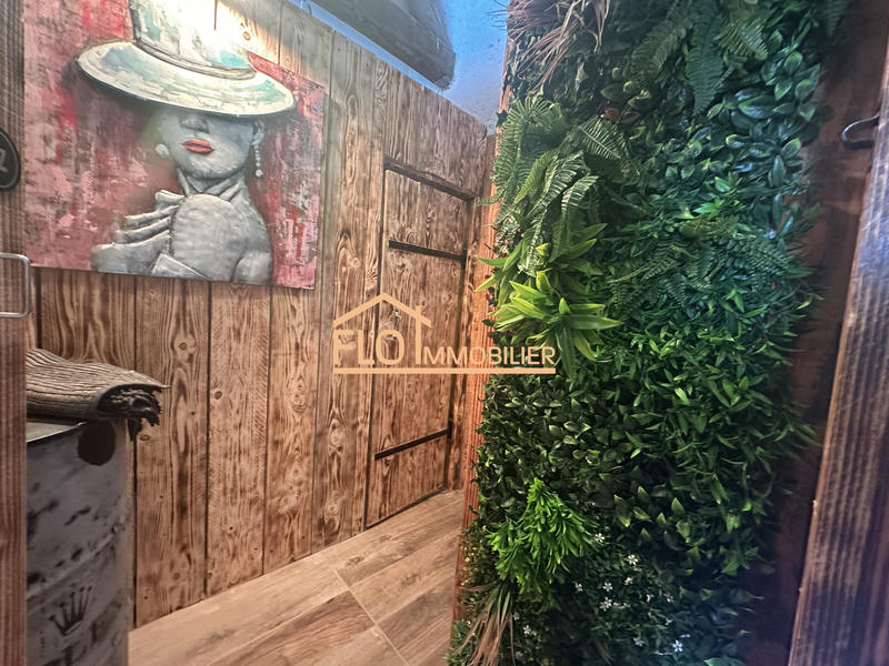 Maison - 188 m² - 4 pièces