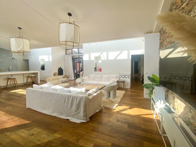 Atelier d'activités - 235 m² - 6 pièces