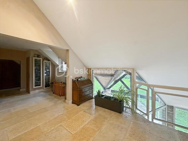 Demeure - 264 m² - 8 pièces