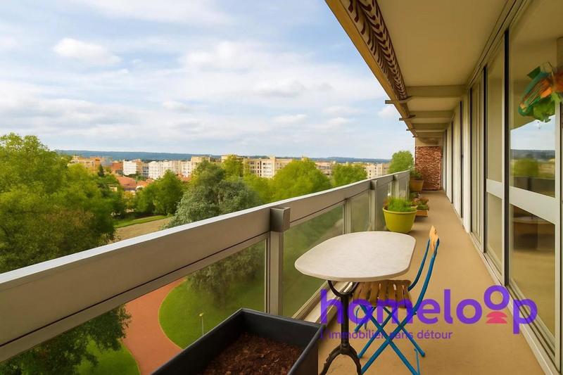 Appartement - 94 m² - 4 pièces