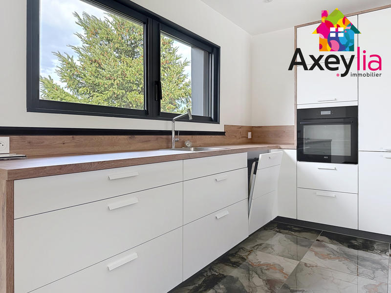 Maison - 125 m² - 5 pièces