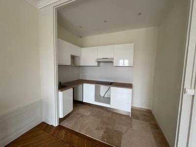 Appartement - 94 m² - 4 pièces