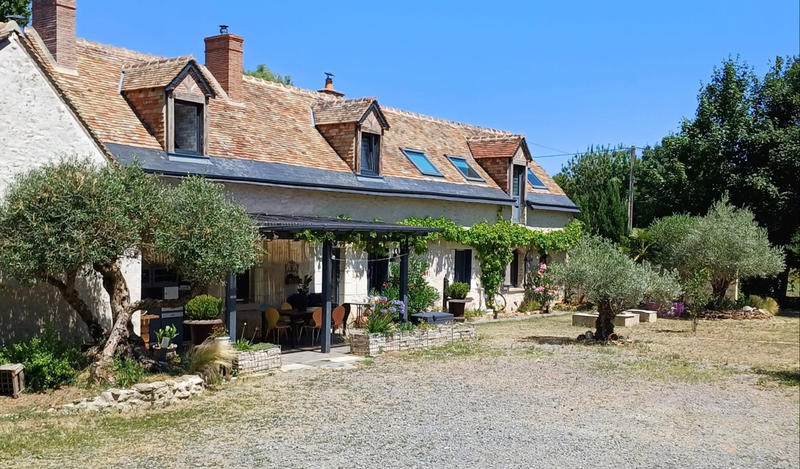 Maison - 210 m² - 7 pièces