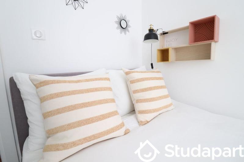 Chambre - 10 m² - 1 pièce