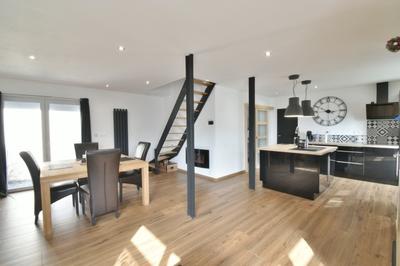 Maison - 105 m² - 6 pièces