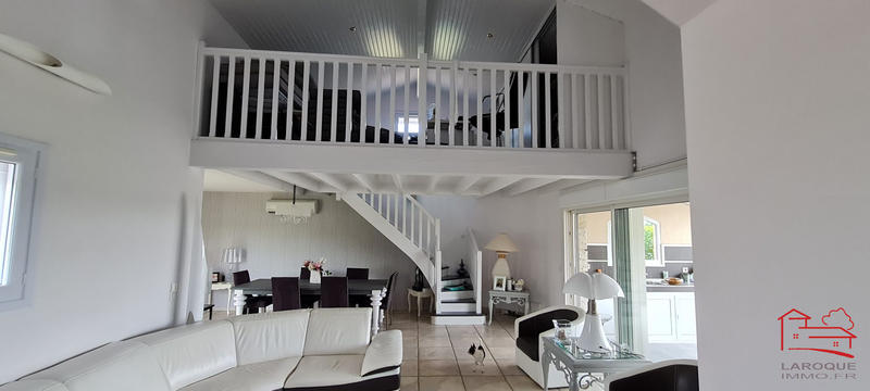 Maison contemporaine - 220 m² - 7 pièces