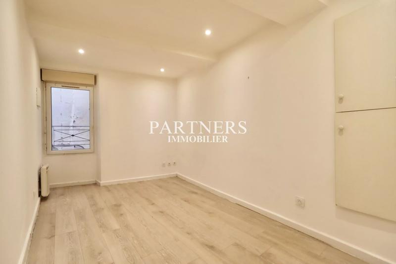 Immeuble - 67 m² - 4 pièces