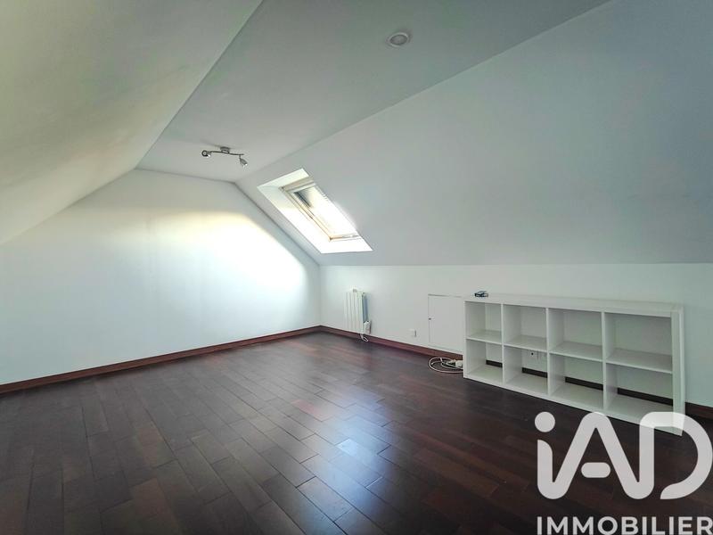 Maison - 140 m² - 8 pièces