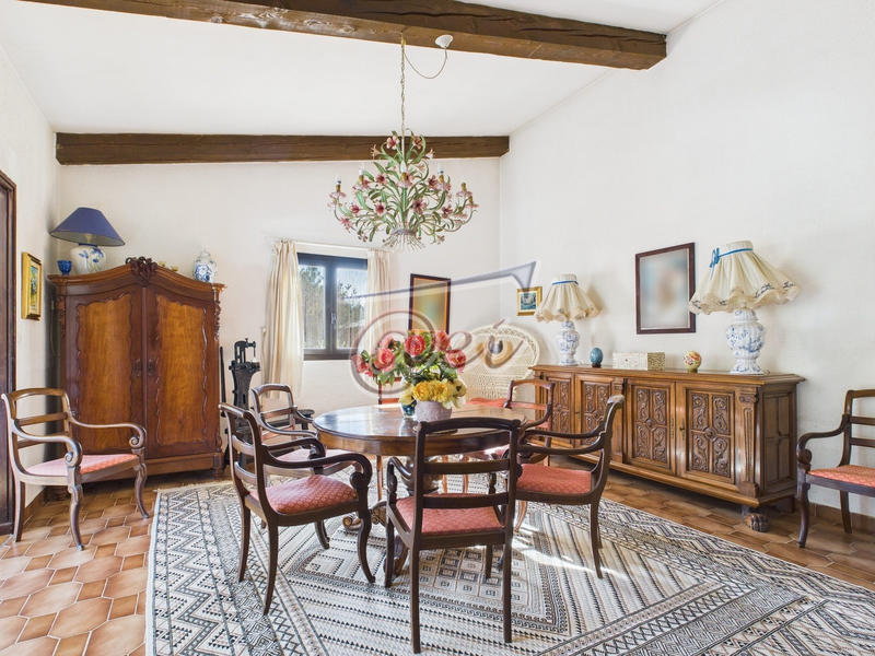 Villa - 214 m² - 7 pièces