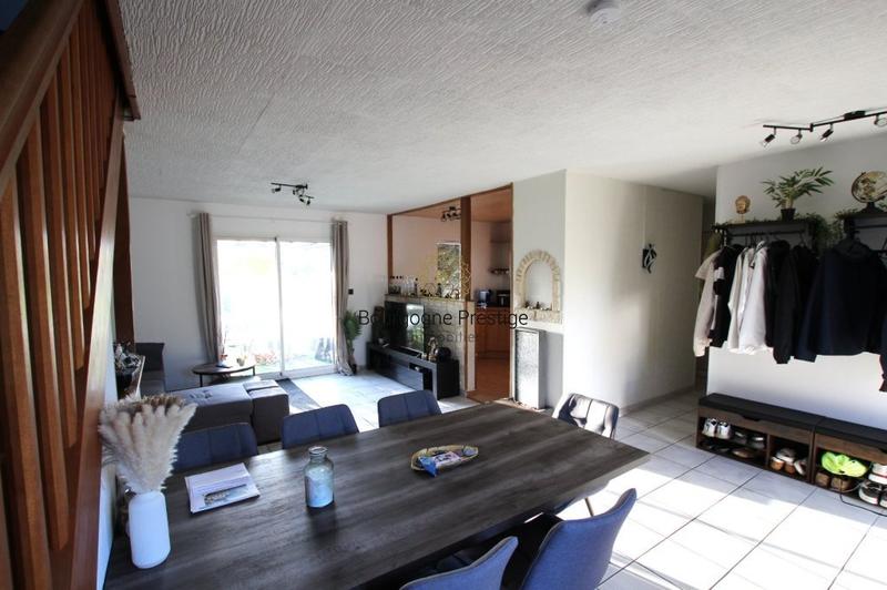 Maison - 113 m² - 5 pièces