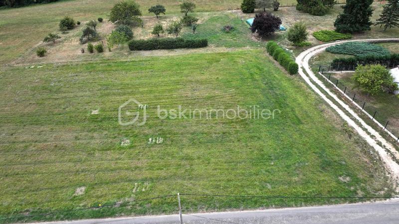 Terrain constructible - 757 m²