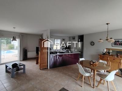 Maison - 92 m² - 4 pièces