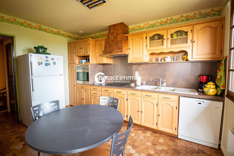 Maison traditionnelle - 160 m² - 6 pièces