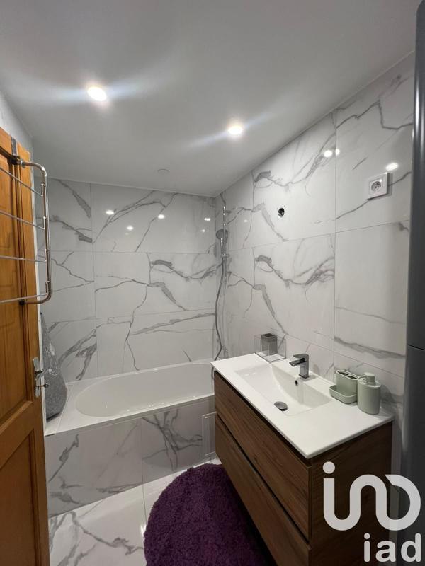 Maison - 292 m² - 10 pièces