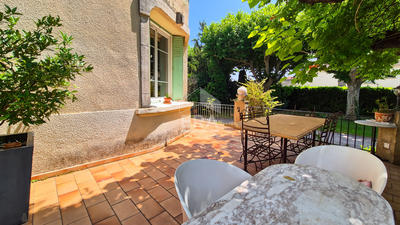 Maison - 180 m² - 9 pièces