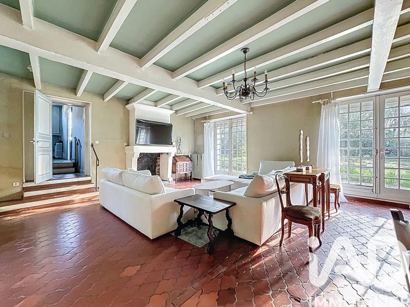 Maison - 227 m² - 8 pièces