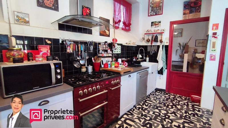 Maison - 200 m² - 10 pièces