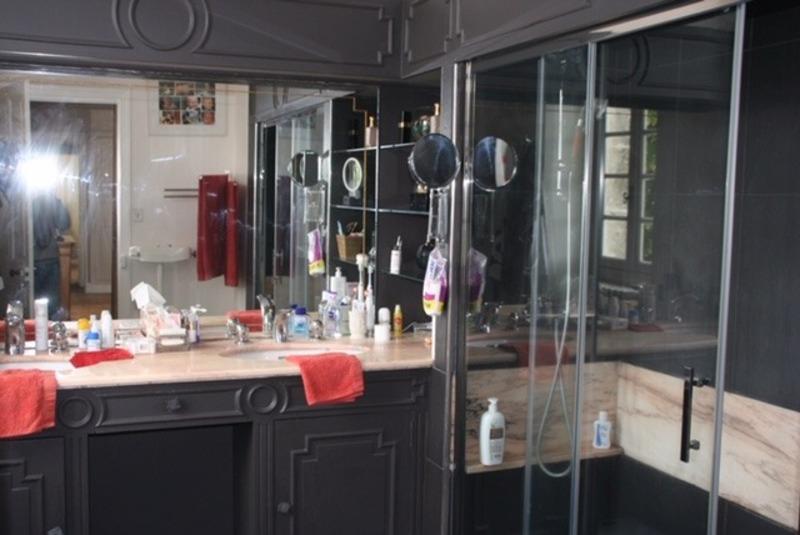 Maison - 320 m² - 12 pièces