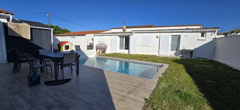 Maison - 140 m² - 8 pièces