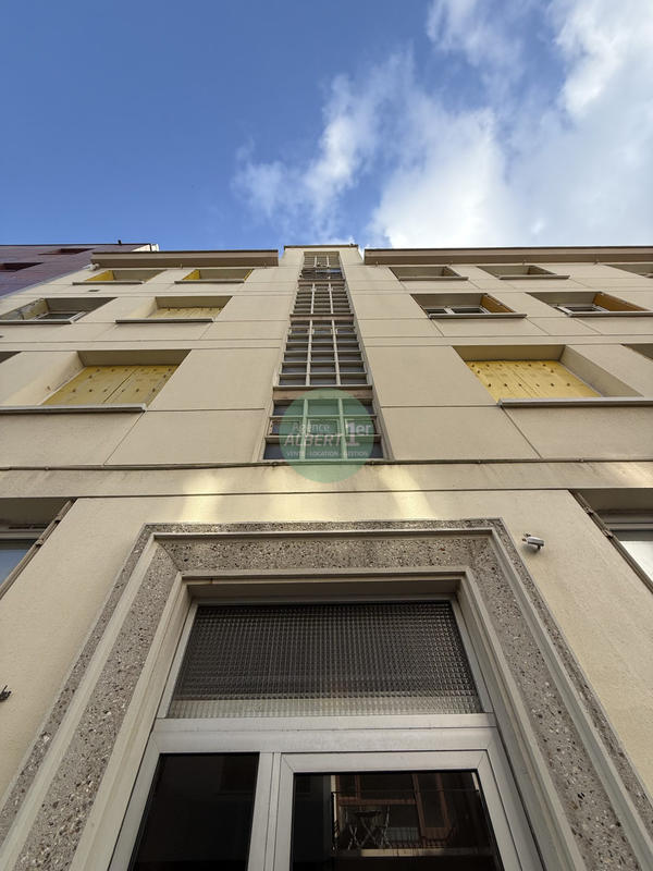 Appartement - 65 m² - 4 pièces