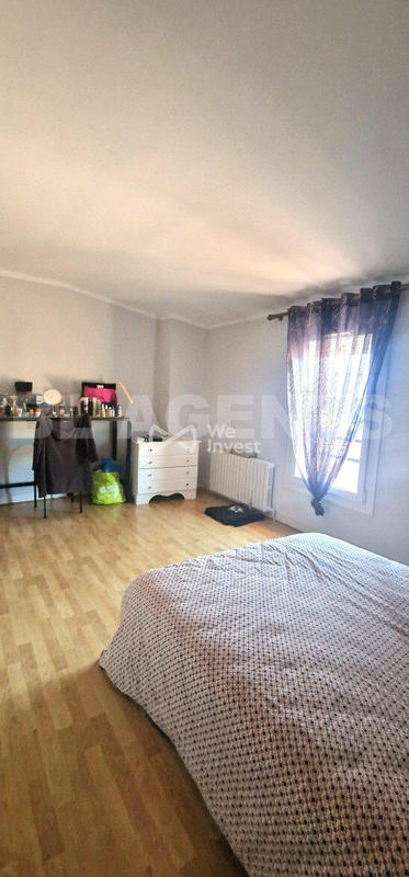 Maison - 220 m² - 7 pièces