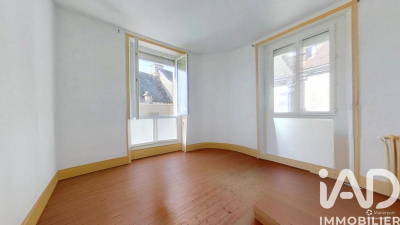 Maison - 224 m² - 7 pièces