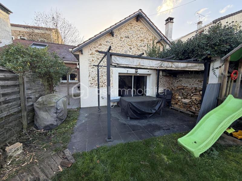 Maison - 105 m² - 5 pièces