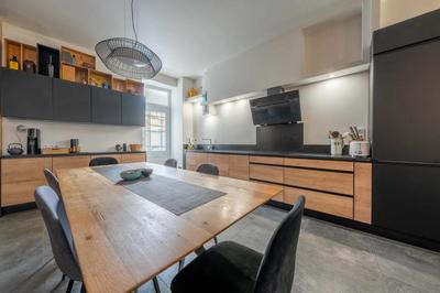 Maison de maîtres - 220 m² - 7 pièces