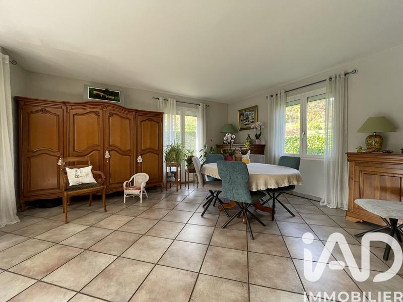 Maison - 141 m² - 7 pièces