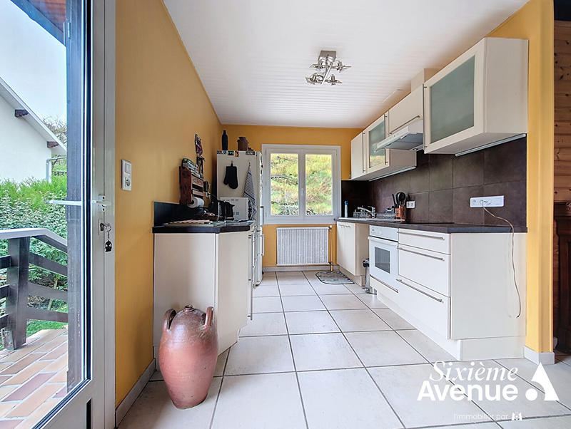 Maison - 121 m² - 7 pièces