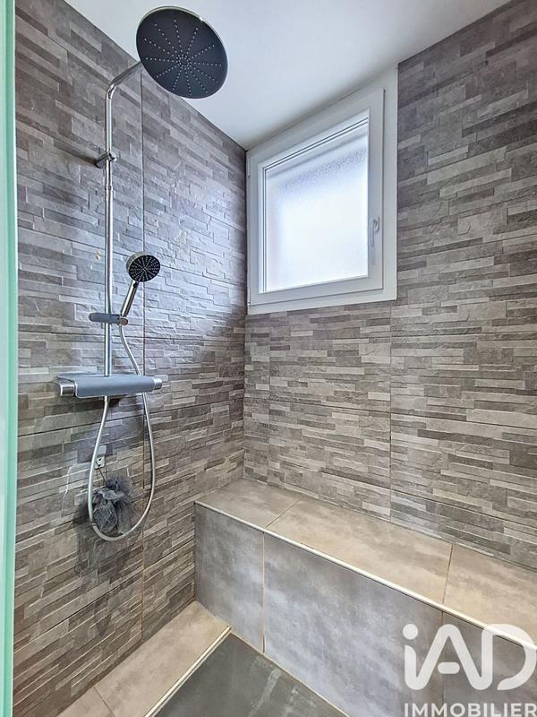 Maison - 92 m² - 5 pièces