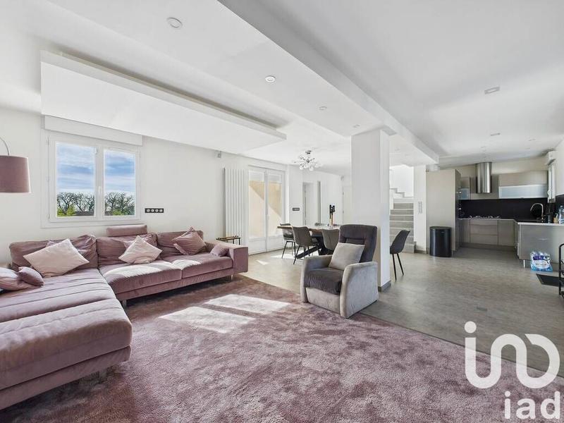 Maison - 145 m² - 5 pièces