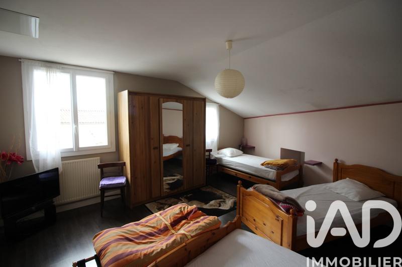 Maison - 208 m² - 6 pièces