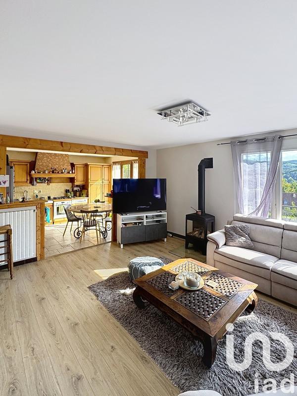 Maison - 157 m² - 7 pièces