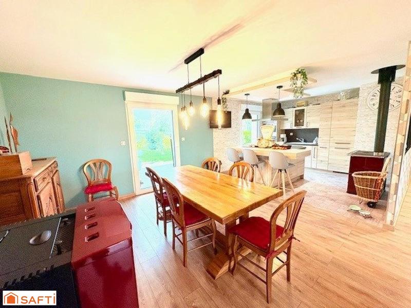 Maison - 90 m² - 5 pièces