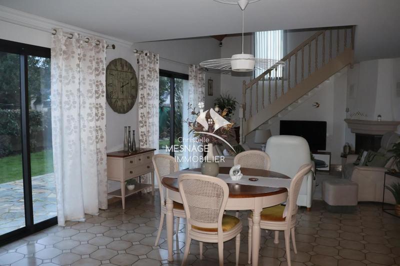 Maison traditionnelle - 150 m² - 7 pièces