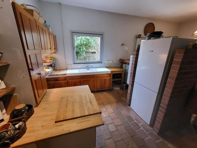 Maison - 300 m² - 11 pièces