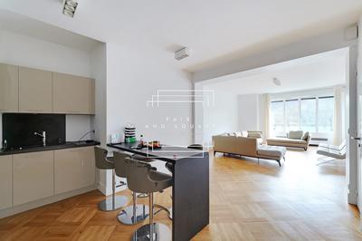 Appartement - 90 m² - 4 pièces