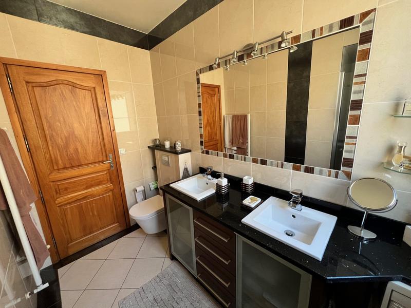 Maison - 150 m² - 7 pièces