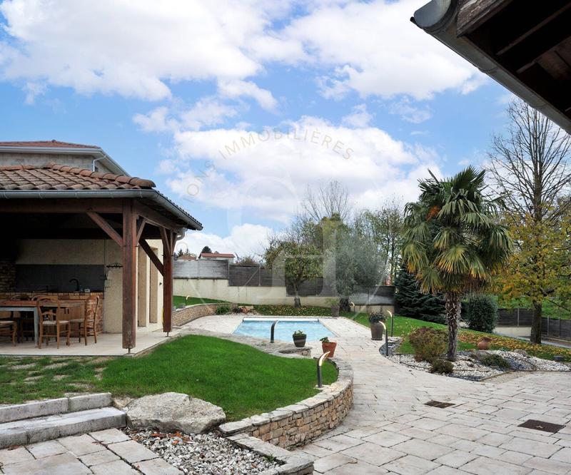 Maison - 178 m² - 5 pièces