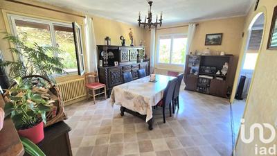 Maison - 89 m² - 5 pièces