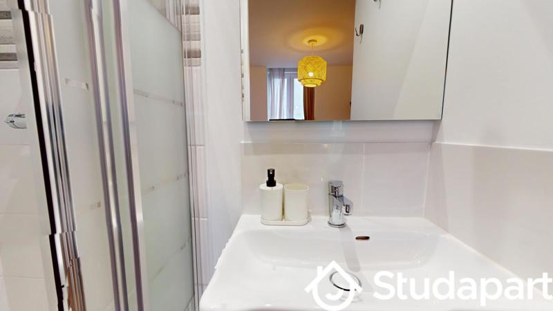 Chambre - 9 m² - 1 pièce