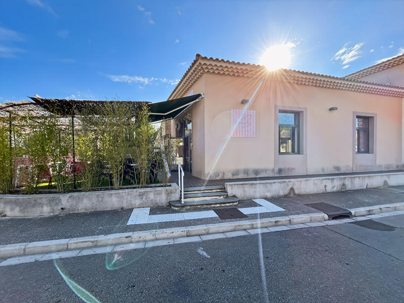 Fonds de commerce - 65 m²