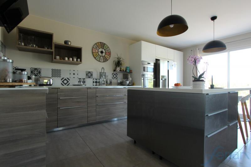 Villa - 240 m² - 9 pièces