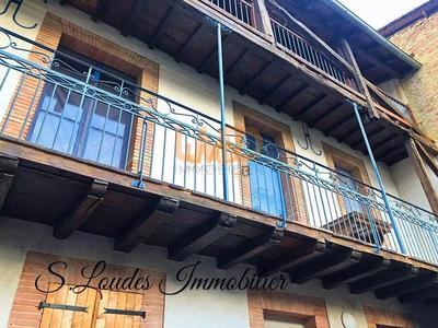 Immeuble - 526 m² - 20 pièces