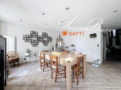 Maison - 175 m² - 6 pièces