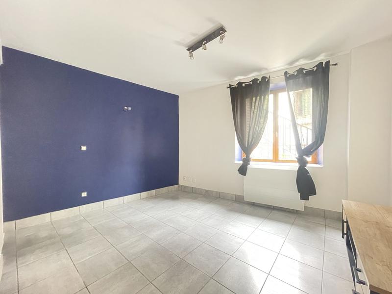 Appartement - 82 m² - 3 pièces
