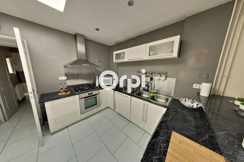 Maison - 92 m² - 4 pièces